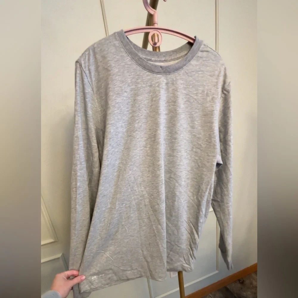 Women’s Nike Dri-Fit Long Sleeve Tee MSRP $60
